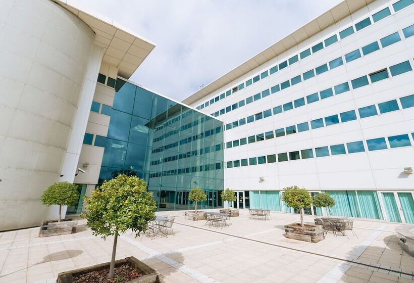 اتاق پرمیوم, Arora Hotel Gatwick