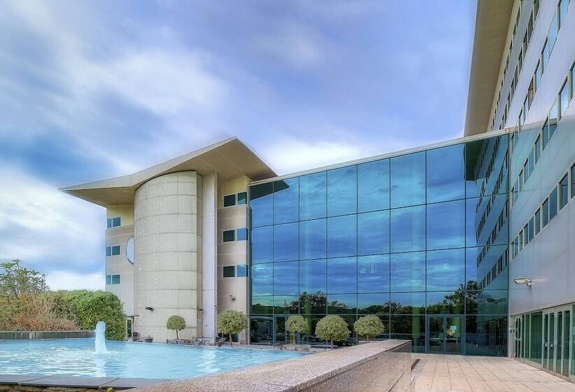 اتاق پرمیوم, Arora Hotel Gatwick