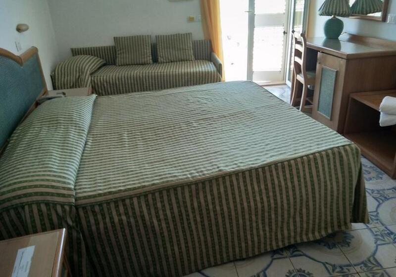 חדר סטנדרט לשלושה, Casthotels Tramonto D Oro Terme