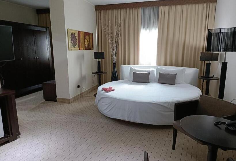 디럭스 주니어 스위트, Green Hotel Ninfa