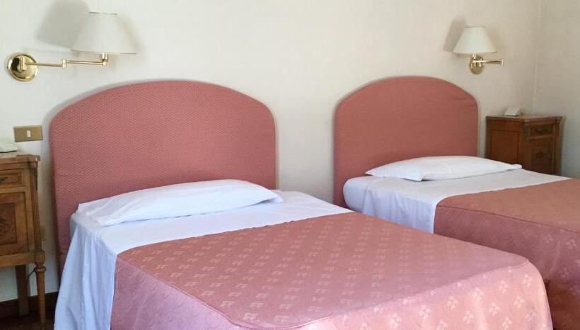 חדר סופריור, Gattapone