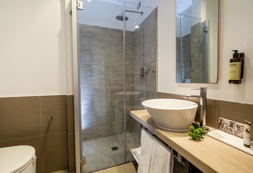 اتاق سوپریور, Le Rose Suite