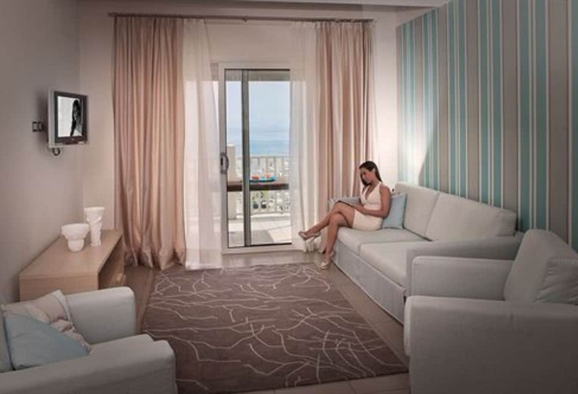 سوییت لوکس, Le Rose Suite