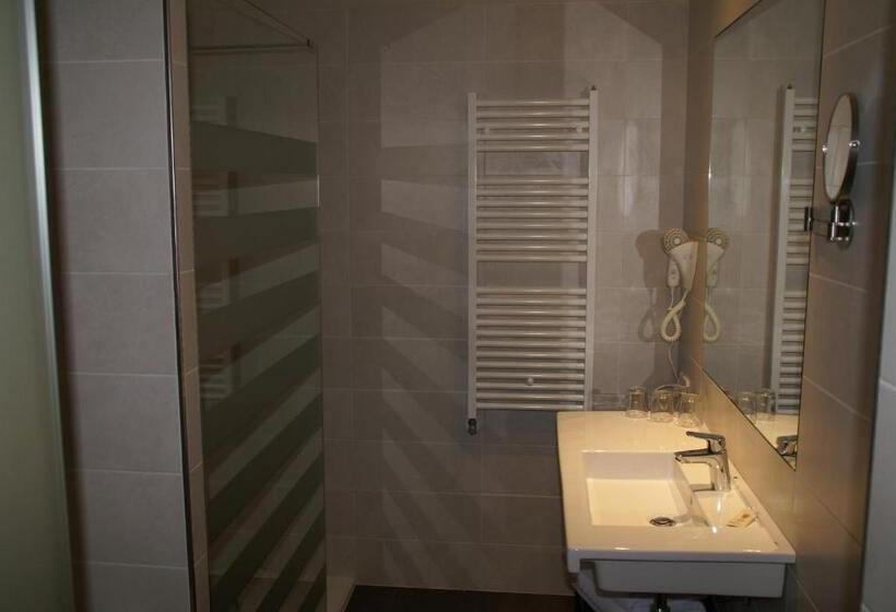 اتاق استاندارد سه نفره, L’Ermita B&B