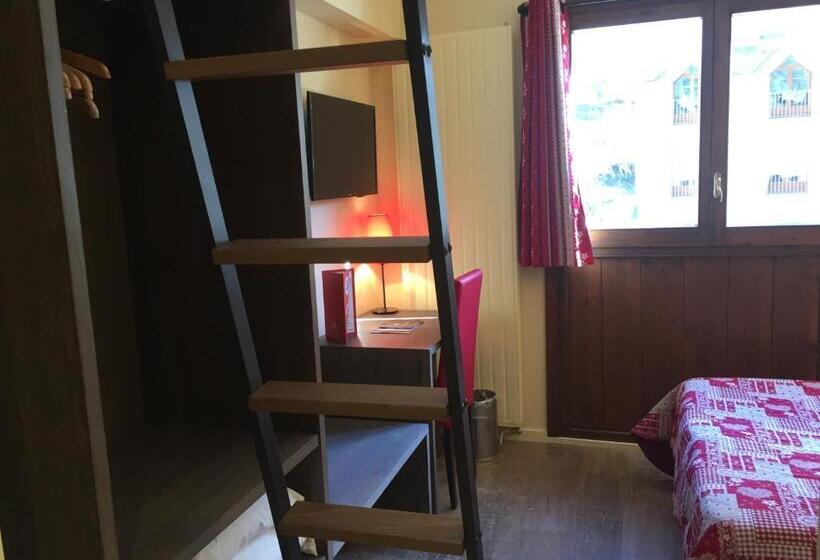 اتاق استاندارد سه نفره, L’Ermita B&B