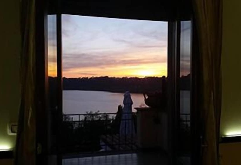 标准间带湖景, Villa Degli Angeli