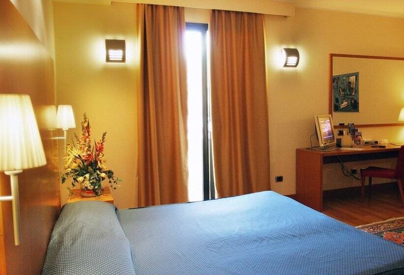 Номер бизнес-класса, Luna Hotel Motel Lago Maggiore Arona