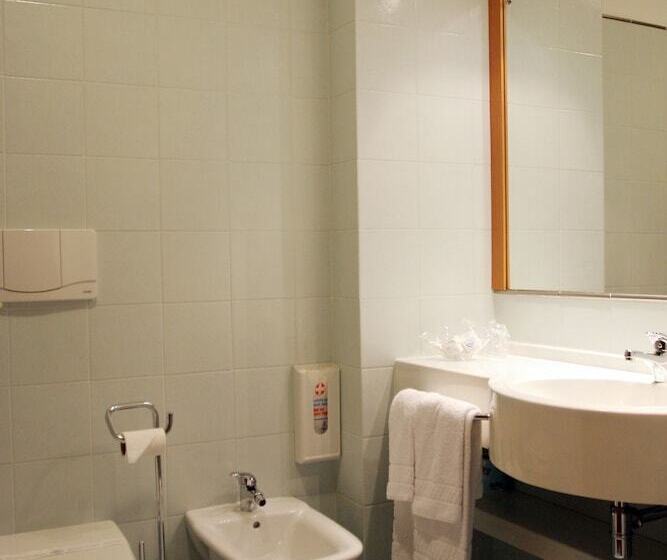 Номер Комфорт, Luna Hotel Motel Lago Maggiore Arona