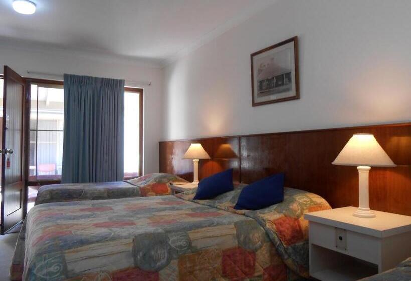 스탠다드 스튜디오, Augusta S Georgiana Molloy Motel
