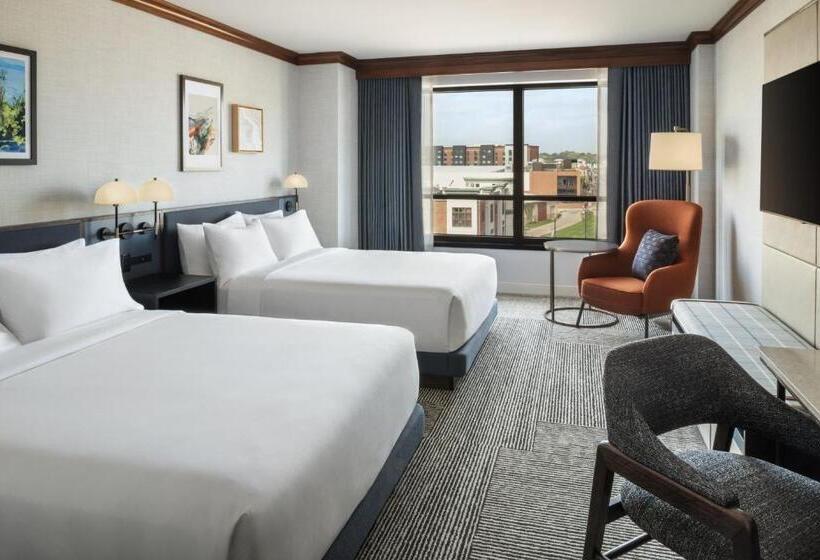 Номер Стандарт, Hyatt Regency Coralville