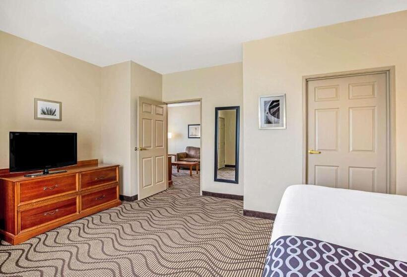 스위트 킹사이즈 침대, La Quinta Inn & Suites By Wyndham Corpus Christi Northwest
