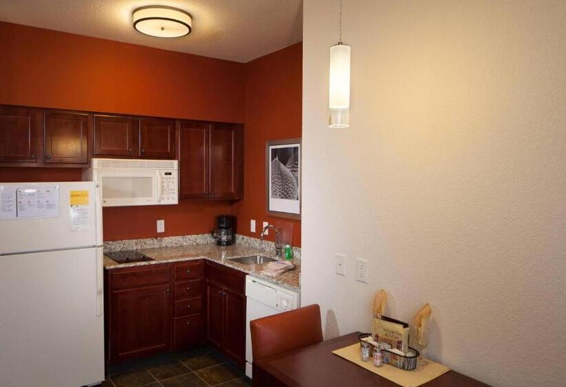 Deluxe Suite King Bed, Residence Inn By Marriott Wichita East At Plazzio