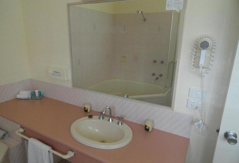 غرفة ديلوكس مزوَّدة بجاكوزي, Victoria Lodge Motor Inn & Apartments