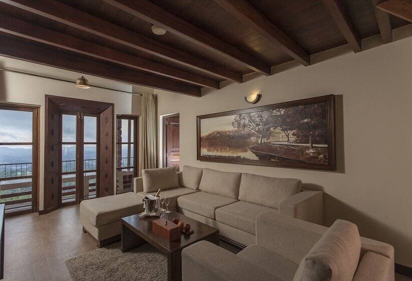 سوییت خانوادگی, Amaya Hills Kandy