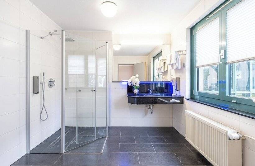 اتاق راحتی سه تخته, Plaza Inn Braunschweig City Süd