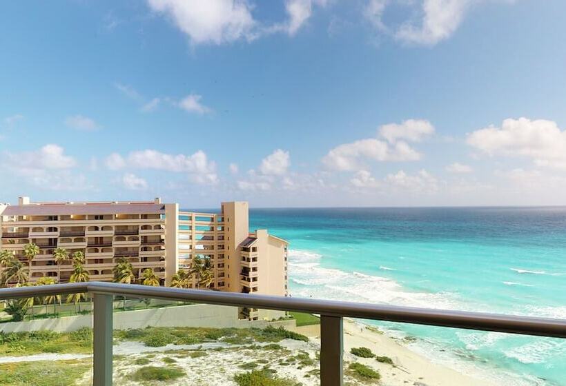 חדר דלוקס עם מיטת קינג, Seadust Cancun Family Resort  All Inclusive