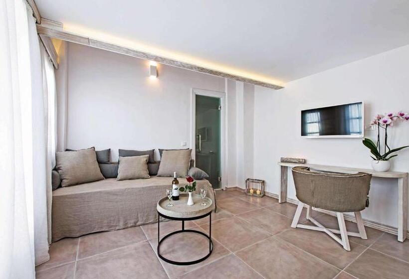 Большой люкс с видом, Athina Luxury Suites