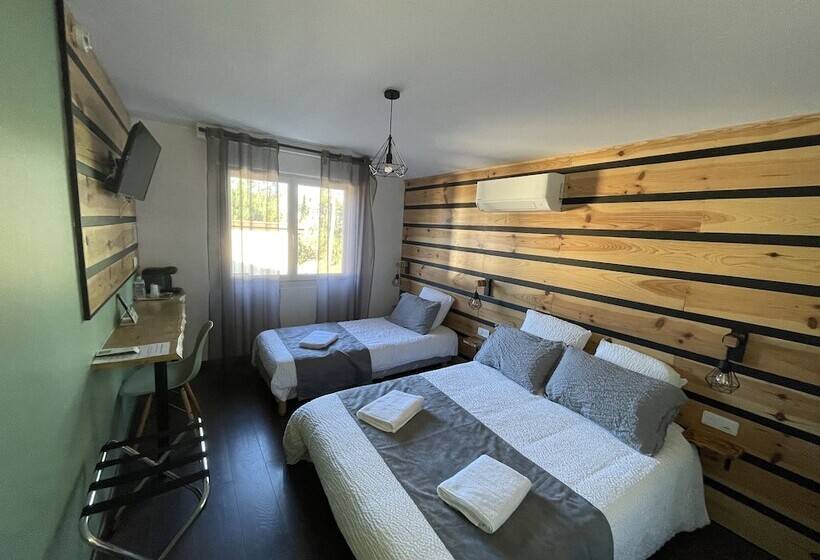 Номер Стандарт Трехместный, Paris Madrid