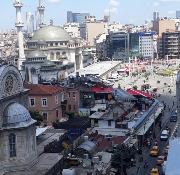 اتاق استاندارد تودرتو, Taksim Star