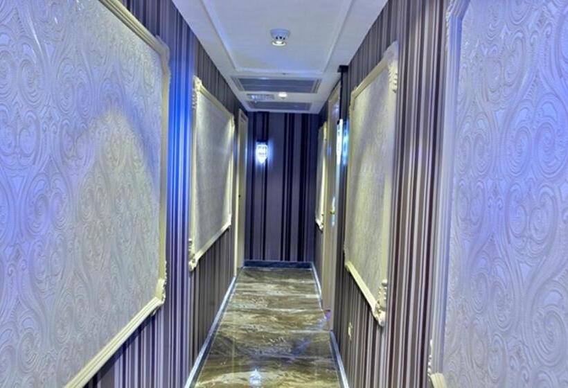 3 Bedroom Suite, Taksim Star