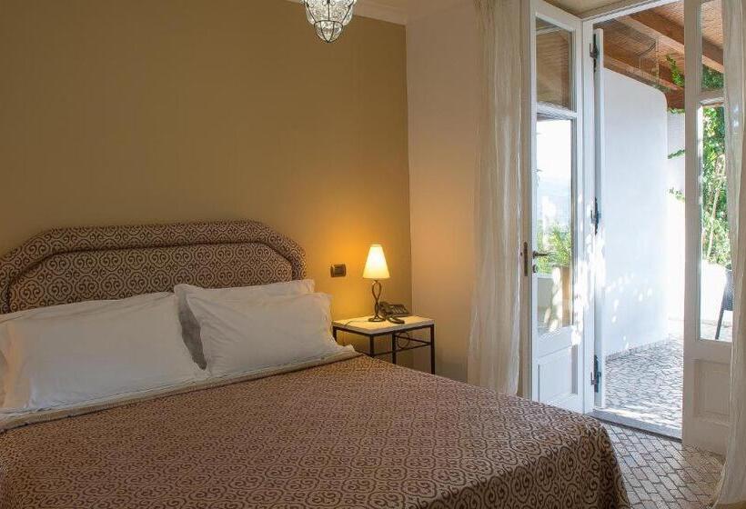 اتاق کلاسیک, Villa Enrica   Aeolian Charme