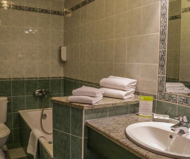Номер Deluxe, Aleria Hotel Atrachjata