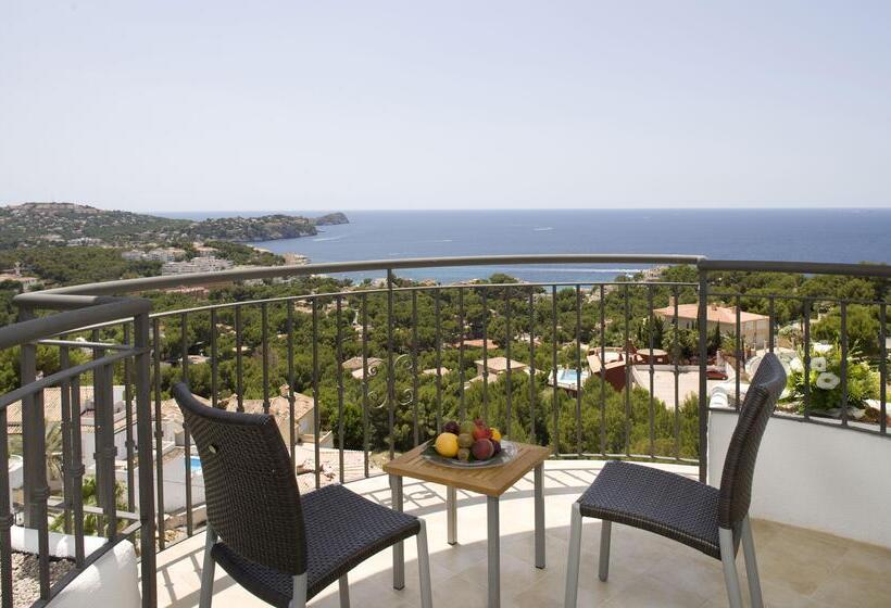 اتاق سوپریور با چشم‌انداز دریا, Hilton Mallorca Galatzo