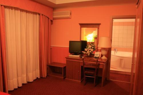 غرفة قياسية, Marchesina Resort Srls