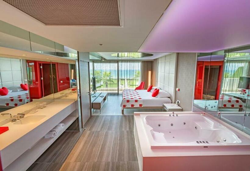 ‫فيلا غرفة نوم واحدة, Adam & Eve   Adult Only