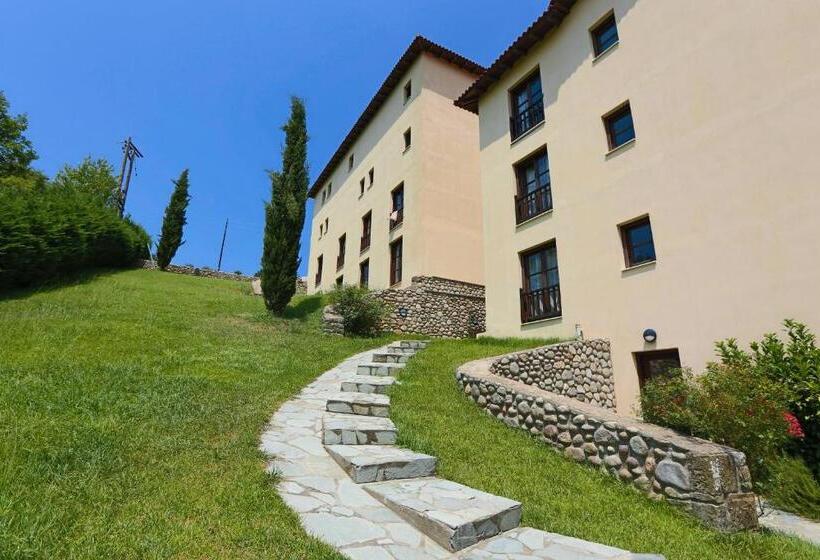 Трехместный Номер Стандарт Вид на Сад, Meteora Hotel At Kastraki