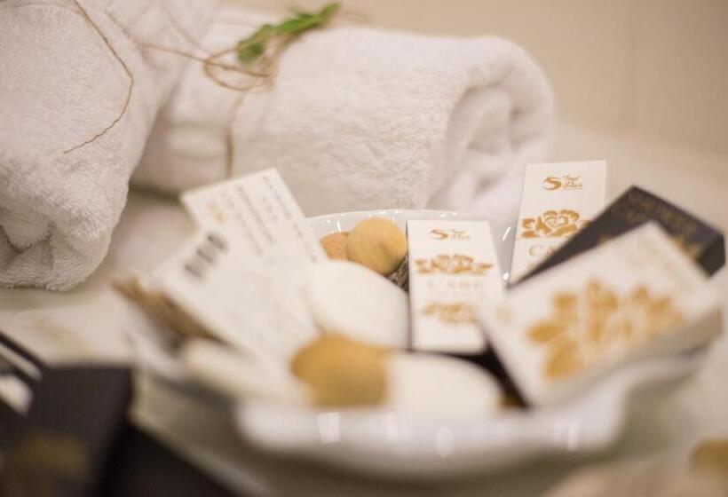 Семейный Номер Deluxe, Meteora Hotel At Kastraki