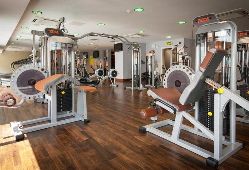 اتاق خانوادگی, Treacys Hotel & Leisure Centre Waterford