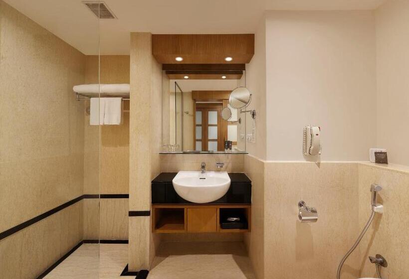 Номер Executive Кровать Квин, Novotel Hyderabad Convention Centre
