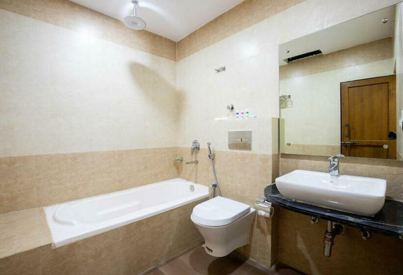 اتاق لوکس, Lumbini Palace Resort