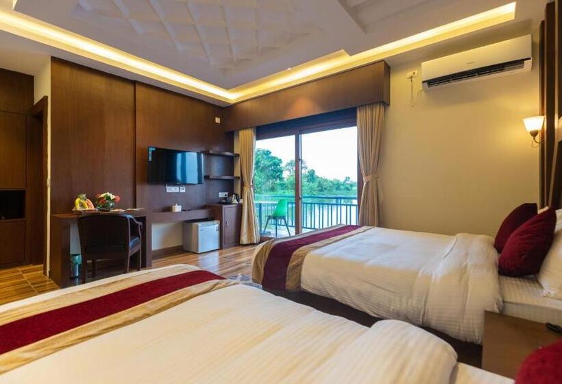اتاق لوکس, Lumbini Palace Resort