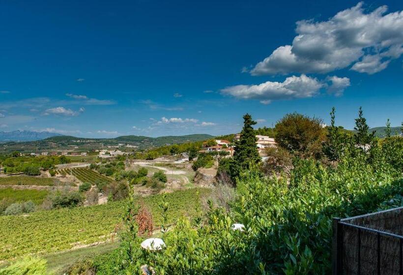 Четырехместный Номер Стандарт, Cal Mestre Casa Rural