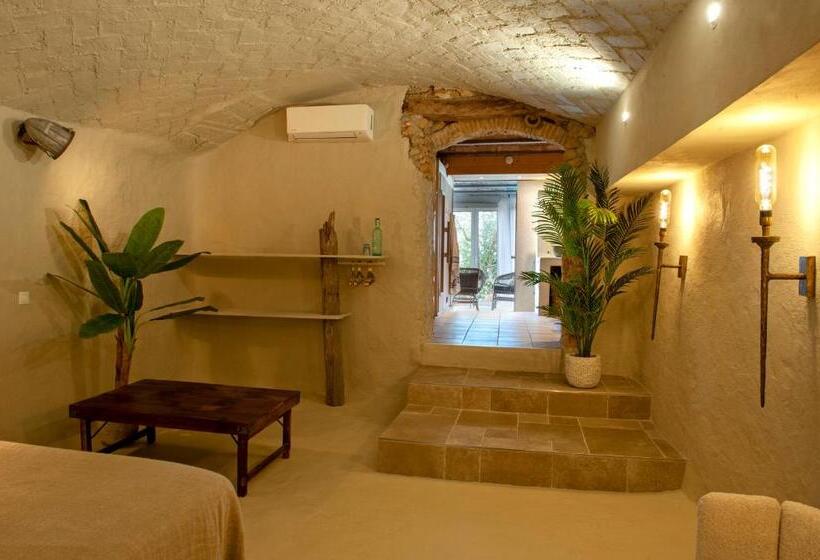 Люкс, Cal Mestre Casa Rural
