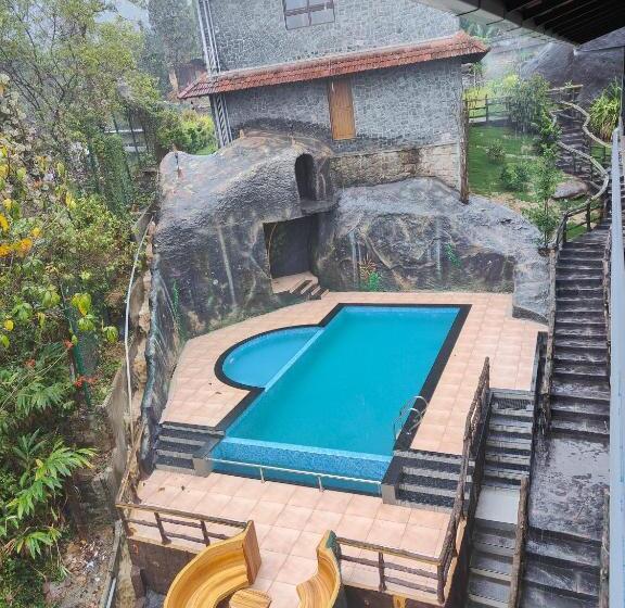 سوییت خانوادگی, The Wild Trails Munnar Resort