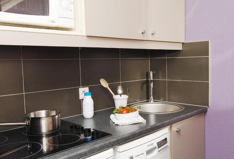 Студия Стандарт, Aparthotel Adagio Porte De Versailles