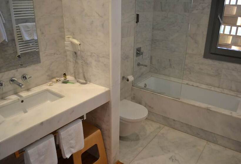 스탠다드 룸, Hôtel Spa La Romana, The Originals Relais