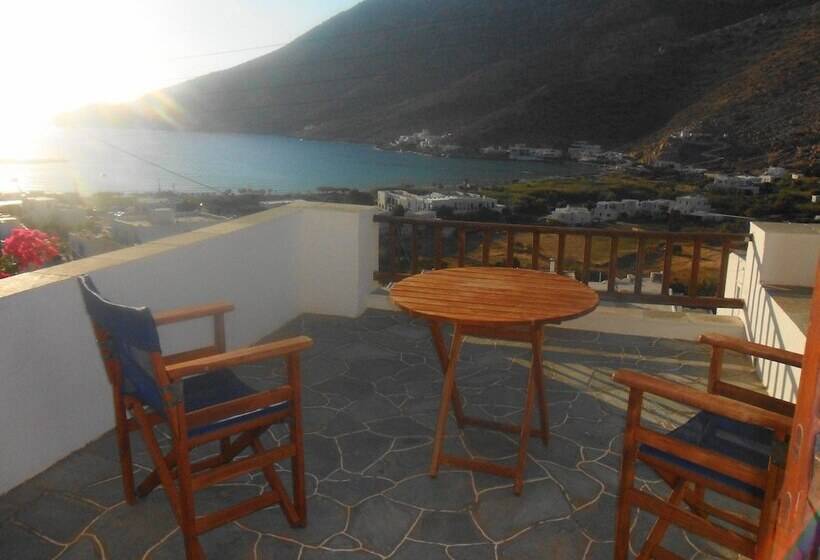 Triple Room Sea View, Froudi Rooms