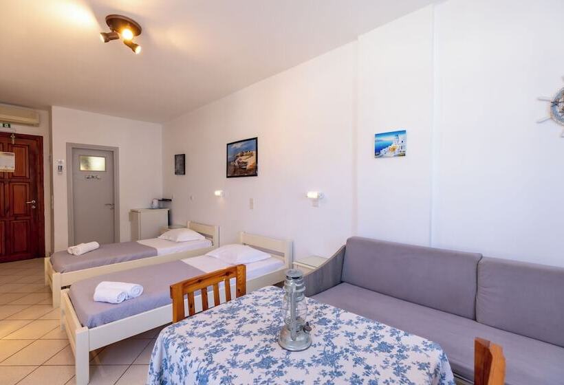 Triple Room Sea View, Froudi Rooms