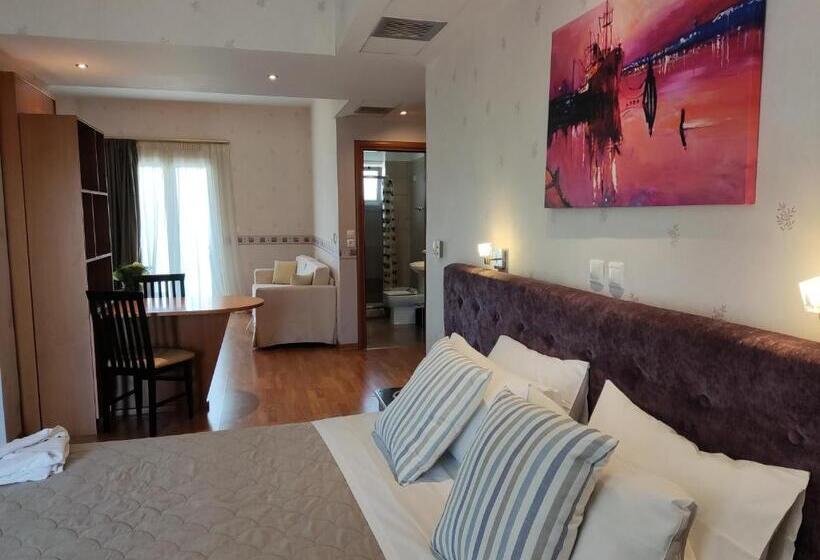 جناح جونيور مطلّ علي البحر, Grand Olympic Hotel Loutraki