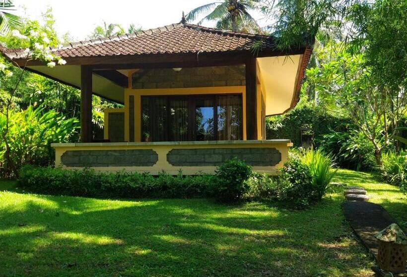 스탠다드 방갈로 정원 전망, Gajah Mina Beach Resort