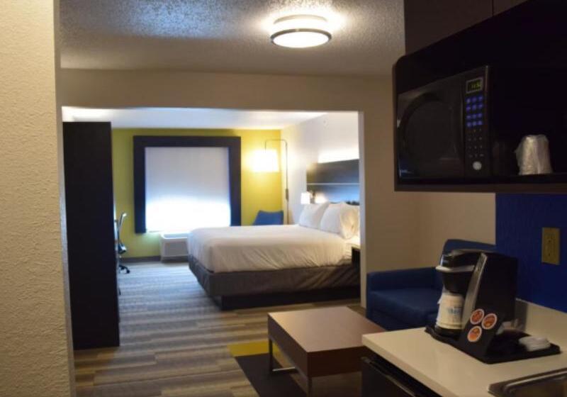 اتاق استاندارد, Holiday Inn Express & Suites Riverport Richmond, An Ihg