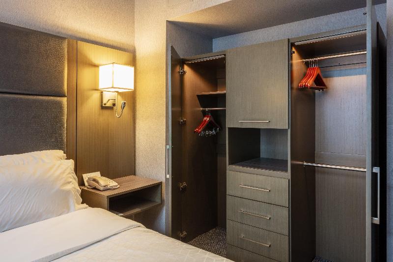 سوئیت اجرایی با تخت کینگ, Holiday Inn Express & Suites Riverport Richmond, An Ihg