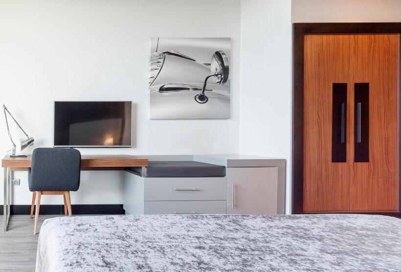 Quarto Estandar, Ilunion Atrium