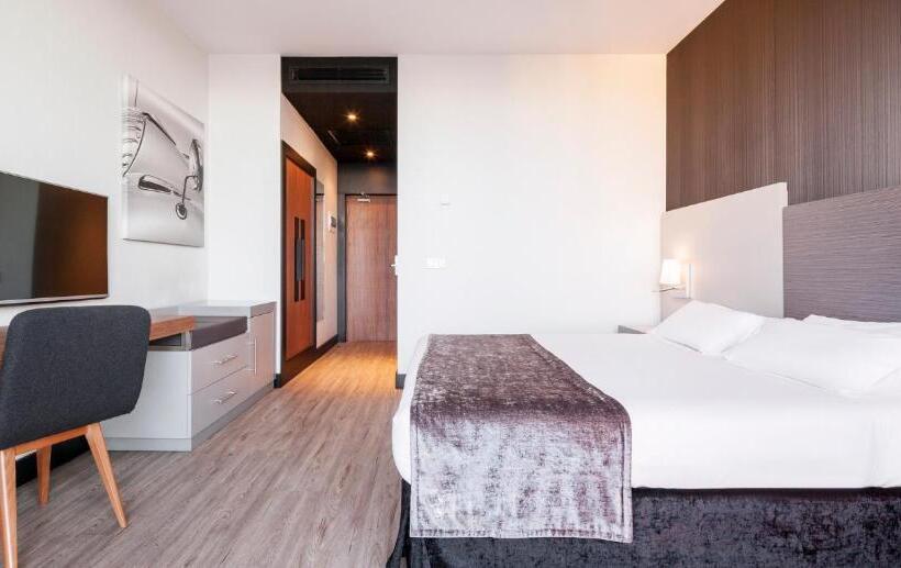Quarto Triplo Estandar, Ilunion Atrium