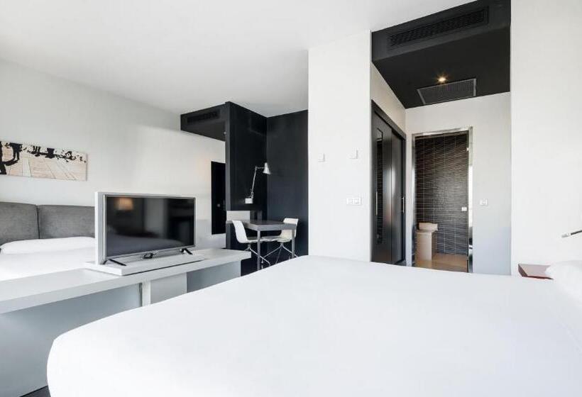 Quarto Familiar, Ilunion Atrium