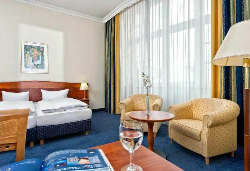 اتاق استاندارد سه نفره, Wyndham Garden Berlin Mitte